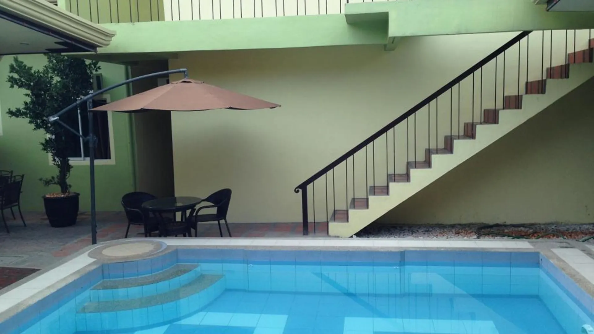 Sun Moon Poolside Hotel Angeles 2*,  Philippines